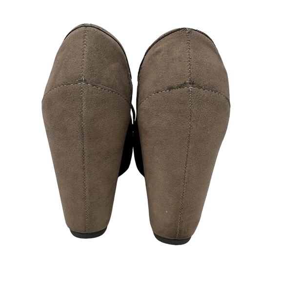 Fergalicious Dade Wedge Oxford Booties Womens 8.5 Taupe Brown Cutout Lace Up - Picture 4 of 11